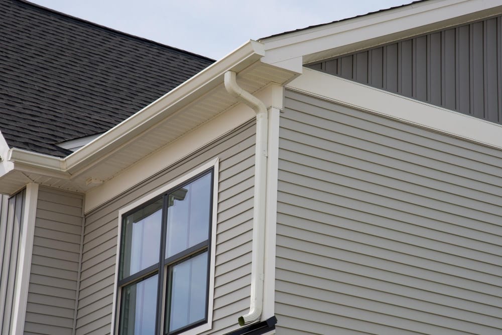Stucco vs Vinyl